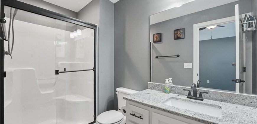 Homes for Sale in Parkville, MO 64152 | 5950  Thousand Oaks Drive