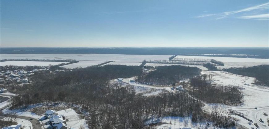 Homes for Sale in Parkville, MO 64152 | 5950  Thousand Oaks Drive