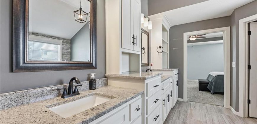 Homes for Sale in Parkville, MO 64152 | 5950  Thousand Oaks Drive