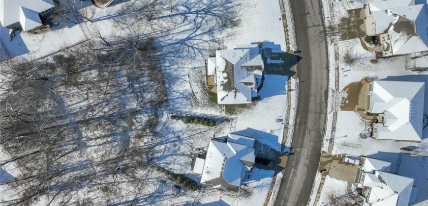 Homes for Sale in Parkville, MO 64152 | 5950  Thousand Oaks Drive