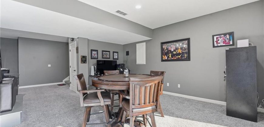 Homes for Sale in Parkville, MO 64152 | 5950  Thousand Oaks Drive