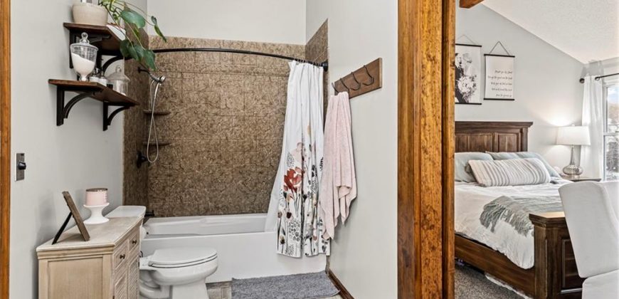 Homes for Sale in Kansas City, MO 64152 | 8032 N Everton Avenue