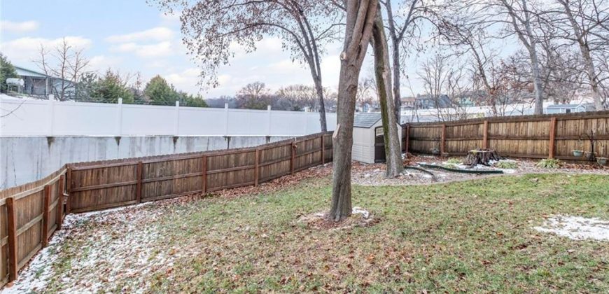 Homes for Sale in Kansas City, MO 64152 | 8032 N Everton Avenue