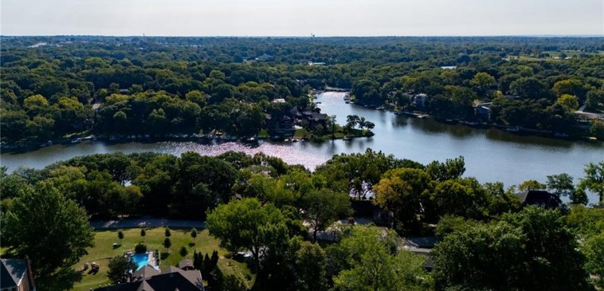 Homes for Sale in Weatherby Lake, MO 64152 | 8201 NW Potomac Avenue