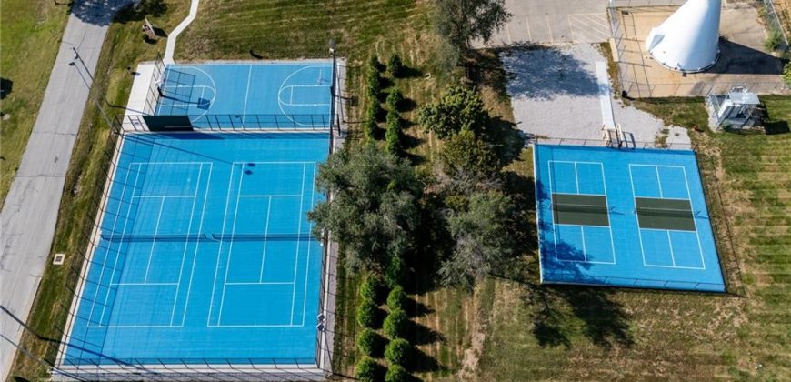 Homes for Sale in Weatherby Lake, MO 64152 | 8201 NW Potomac Avenue