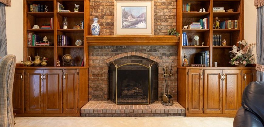 Homes for Sale in Weatherby Lake, MO 64152 | 8201 NW Potomac Avenue