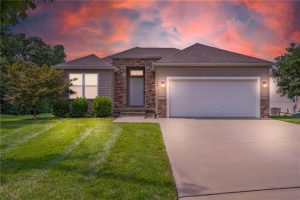 194--Camelot-Drive-mls-2569262-image-1