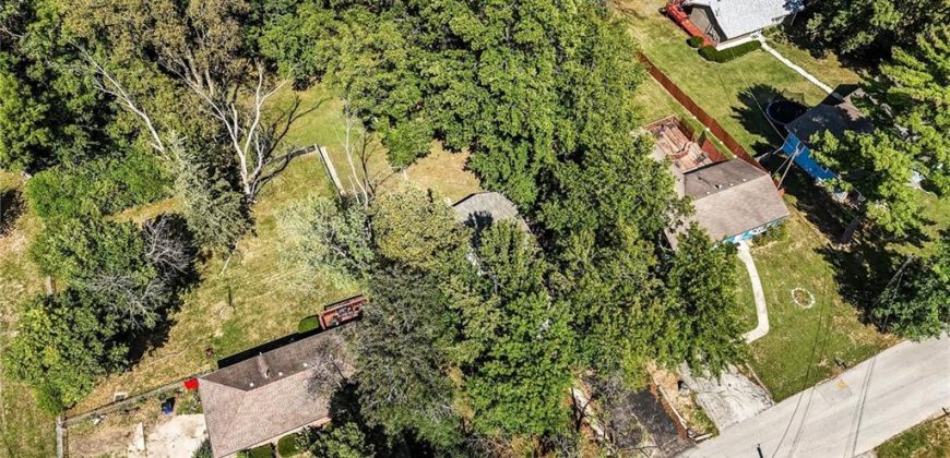 Homes for Sale in Gladstone, MO 64119 | 3712 NE 57th Terrace