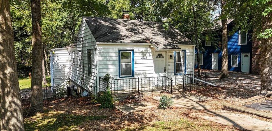 Homes for Sale in Gladstone, MO 64119 | 3712 NE 57th Terrace