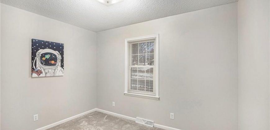 Homes for Sale in Kansas City, MO 64152 | 7000 NW Belvidere Parkway