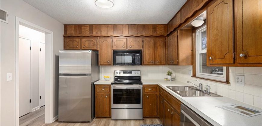 Homes for Sale in Kansas City, MO 64152 | 7000 NW Belvidere Parkway