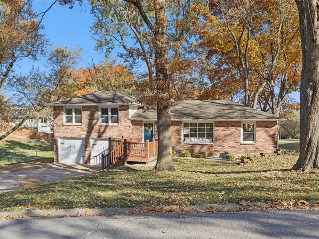 Homes for Sale in Kansas City, MO 64151 | 6205 NW KAREN Road