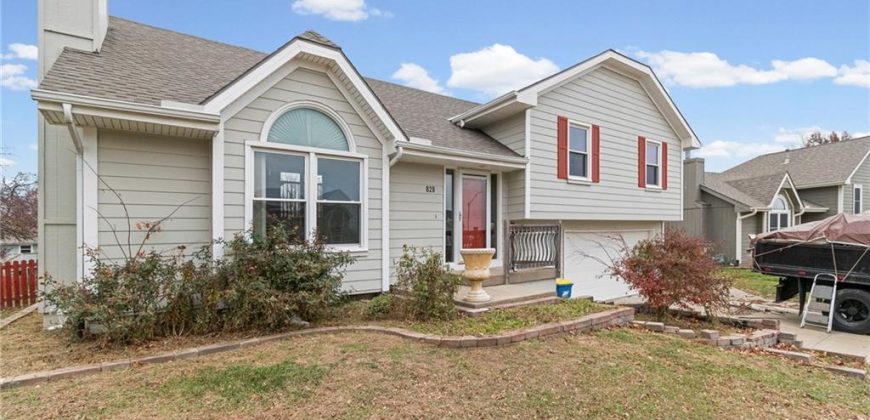 Homes for Sale in Liberty, MO 64068 | 828  Black Oak Drive