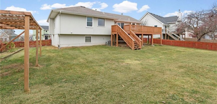 Homes for Sale in Liberty, MO 64068 | 828  Black Oak Drive