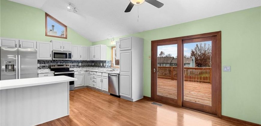 Homes for Sale in Liberty, MO 64068 | 828  Black Oak Drive