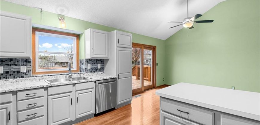 Homes for Sale in Liberty, MO 64068 | 828  Black Oak Drive