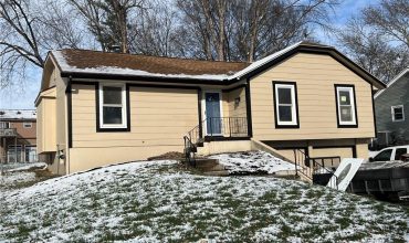 Homes for Sale in Pleasant Valley, MO 64068 | 8702 N Linda Lane