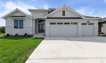 Homes for Sale in Kansas City, MO 64157 | 8716 N Lewis Avenue