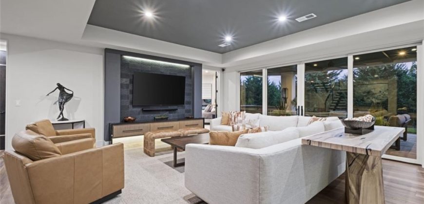 Homes for Sale in Kansas City, MO 64151 | 5842 N Lucerne Avenue