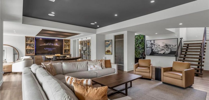 Homes for Sale in Kansas City, MO 64151 | 5842 N Lucerne Avenue