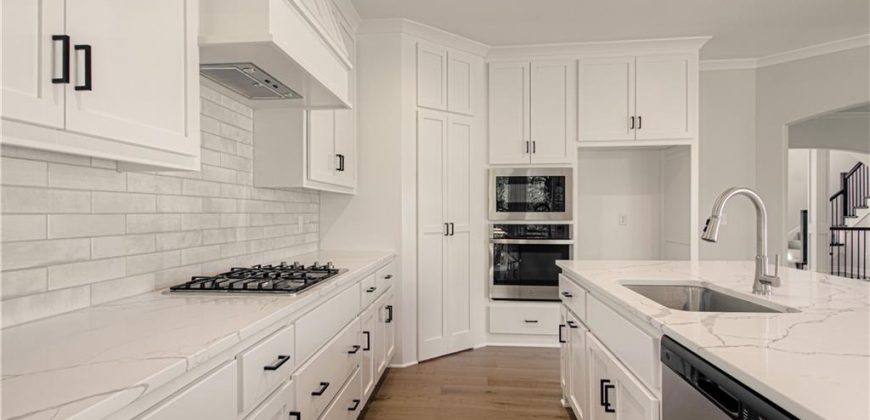 Homes for Sale in Kansas City, MO 64156 | 4814 NE 105th Street