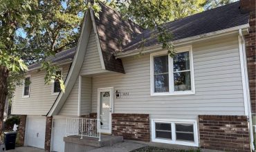 Homes for Sale in Kansas City, MO 64155 | 9853 N Holmes Street