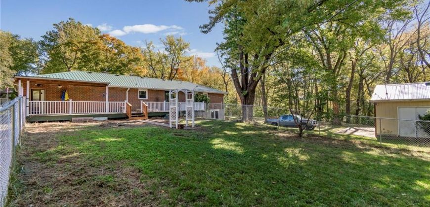 Homes for Sale in Kansas City, MO 64152 | 7702 NW Fawn Avenue