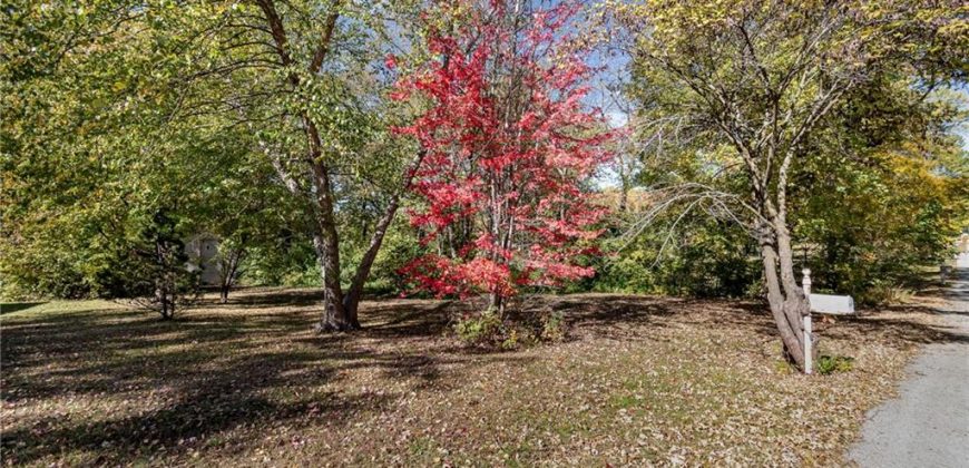 Homes for Sale in Kansas City, MO 64152 | 7702 NW Fawn Avenue