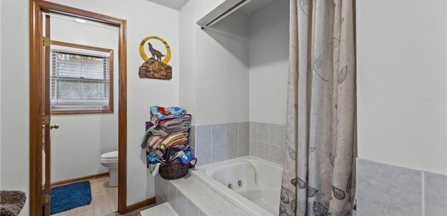 Homes for Sale in Liberty, MO 64068 | 1601  Dunwich Drive