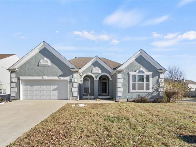 Homes for Sale in Kansas City, MO 64155 | 9301 N Charlotte Court