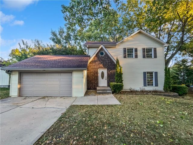 Homes for Sale in Kansas City, MO 64152 | 7518  76th Place