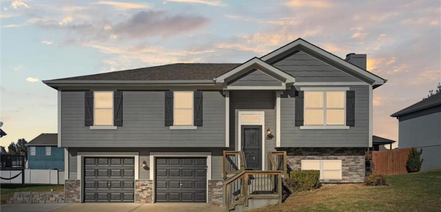 Homes for Sale in Smithville, MO 64089 | 1006  Buttercup Street