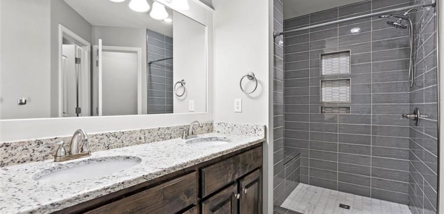 Homes for Sale in Smithville, MO 64089 | 1006  Buttercup Street