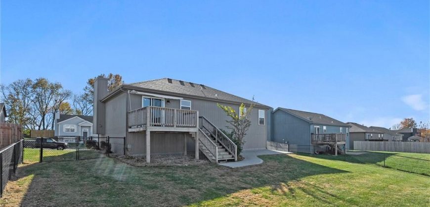 Homes for Sale in Smithville, MO 64089 | 1006  Buttercup Street