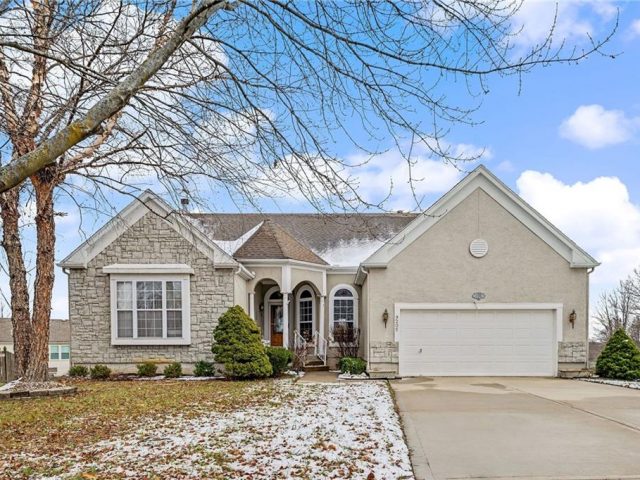 Homes for Sale in Kansas City, MO 64155 | 9205 N Campbell Court