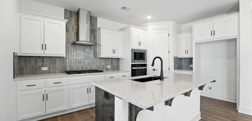 Homes for Sale in Kansas City, MO 64155 | 1611 NW 105th Terrace