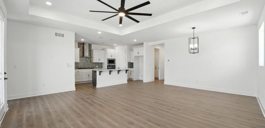 Homes for Sale in Kansas City, MO 64155 | 1611 NW 105th Terrace