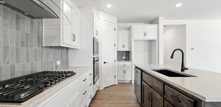 Homes for Sale in Kansas City, MO 64155 | 1611 NW 105th Terrace