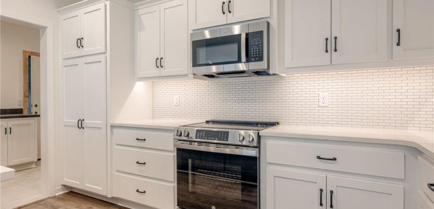 Homes for Sale in Liberty, MO 64068 | 1852  Vintage Lane