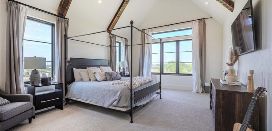 Homes for Sale in Kansas City, MO 64157 | 8512 N Booth Avenue