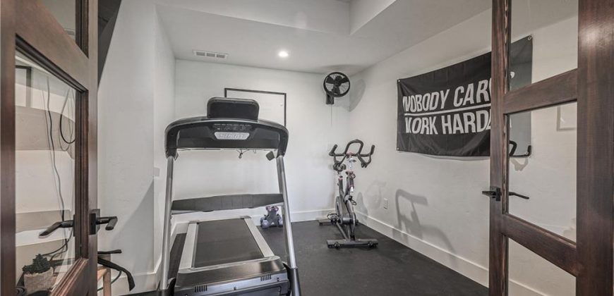 Homes for Sale in Kansas City, MO 64157 | 8512 N Booth Avenue