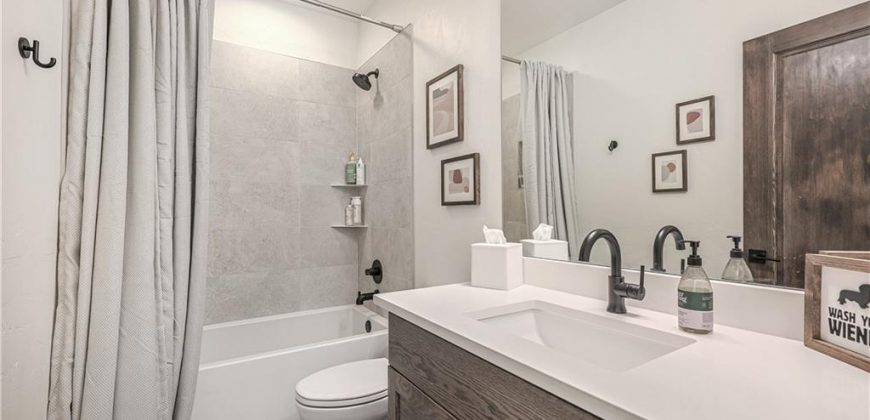 Homes for Sale in Kansas City, MO 64157 | 8512 N Booth Avenue