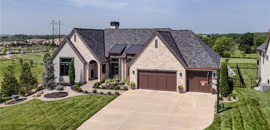 Homes for Sale in Kansas City, MO 64157 | 8512 N Booth Avenue