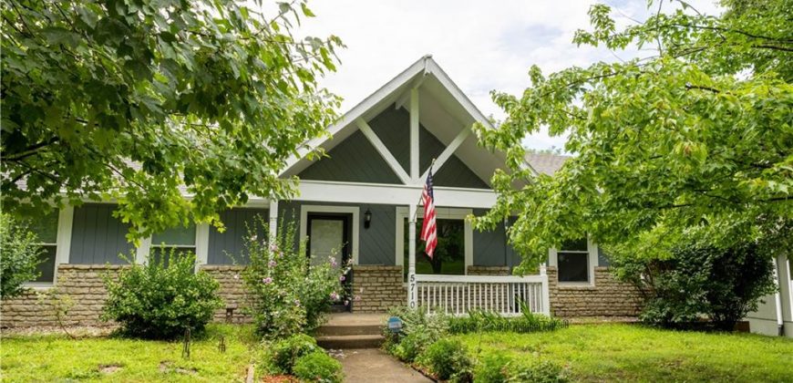 Homes for Sale in Parkville, MO 64152 | 5710 NW Raintree Drive