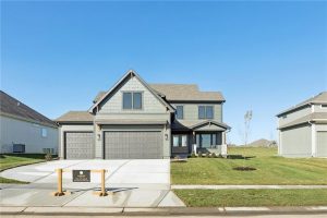 1916--Longview-Drive-mls-2563129-image-1