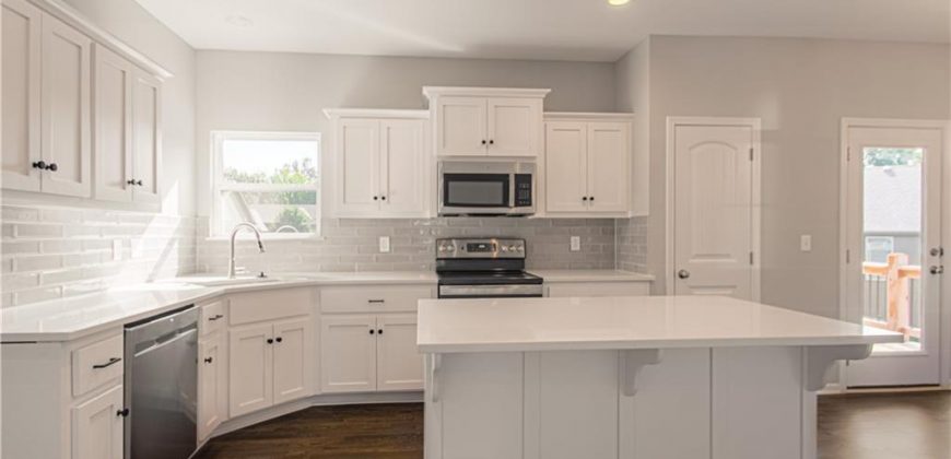 Homes for Sale in Kansas City, MO 64156 | 6110 NE 118th Street