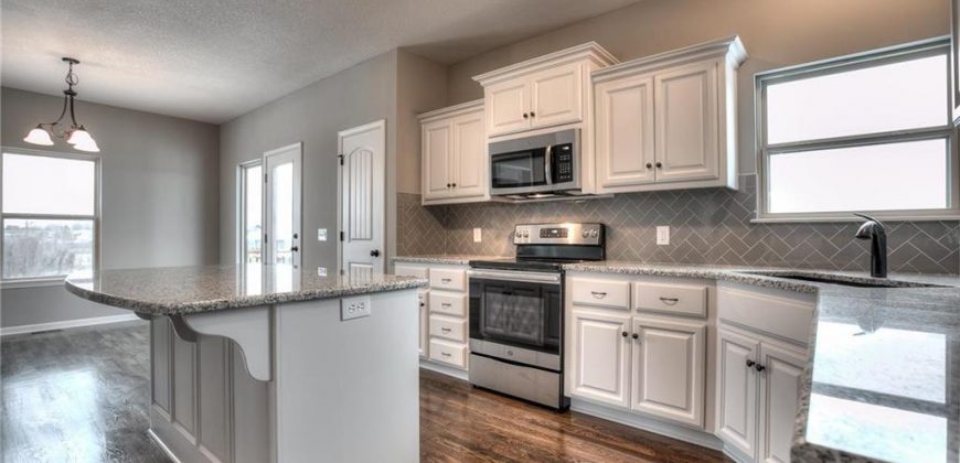 Homes for Sale in Kansas City, MO 64156 | 6110 NE 118th Street