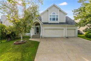 7906-NE-75th-Street-mls-2566400-image-1