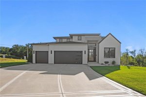 2707-NW-84th-Terrace-mls-2571088-image-1