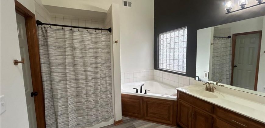 Homes for Sale in Kansas City, MO 64151 | 5642 N Ames Avenue